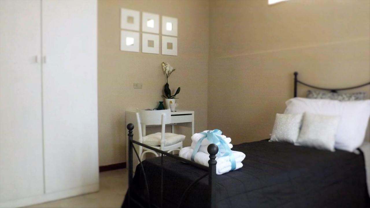 Domus Tua Bed & Breakfast Pietrelcina Exterior foto