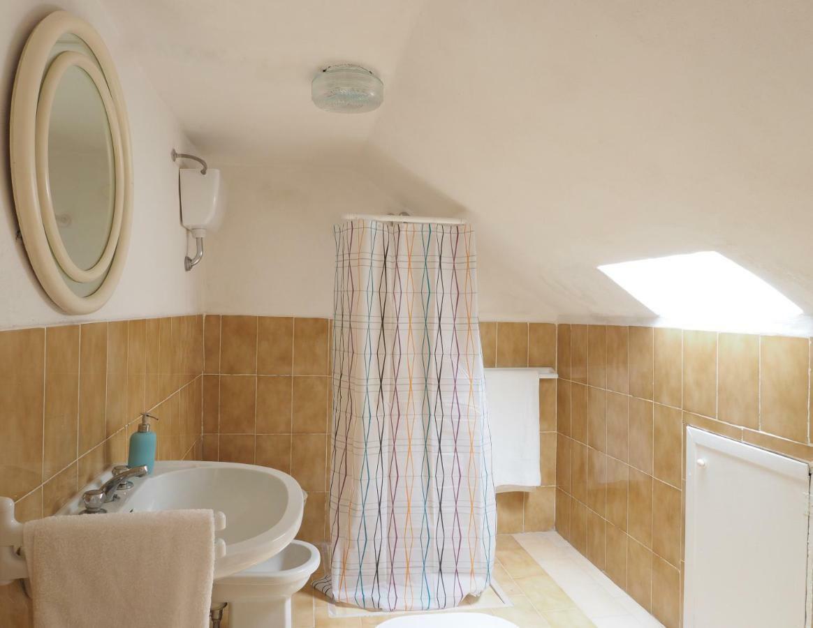 Domus Tua Bed & Breakfast Pietrelcina Exterior foto