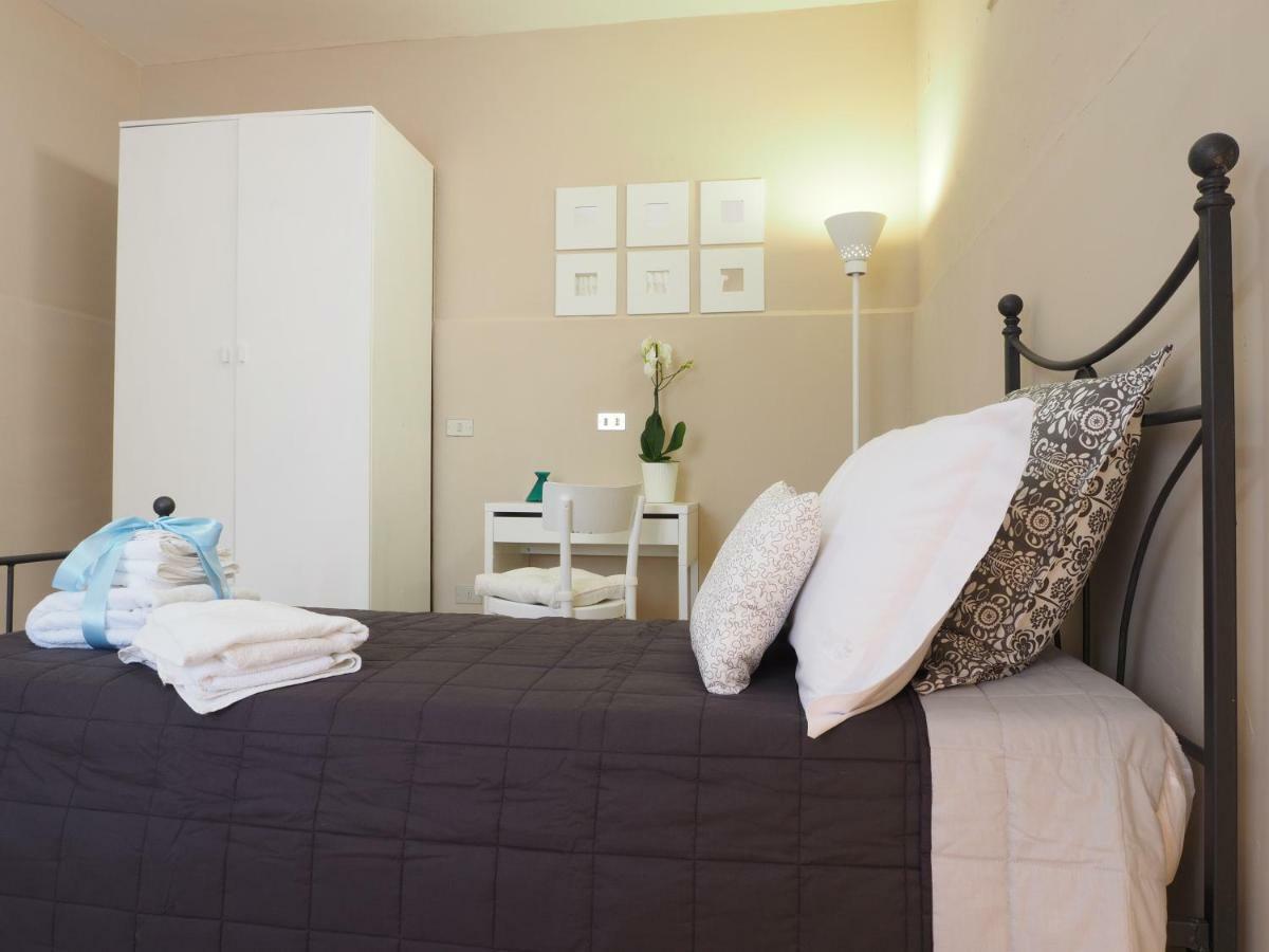Domus Tua Bed & Breakfast Pietrelcina Exterior foto