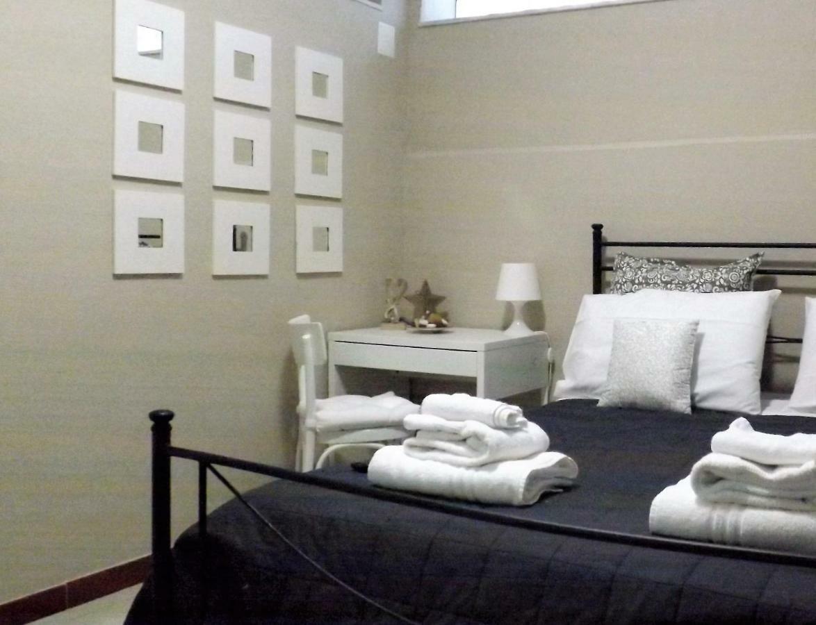 Domus Tua Bed & Breakfast Pietrelcina Exterior foto